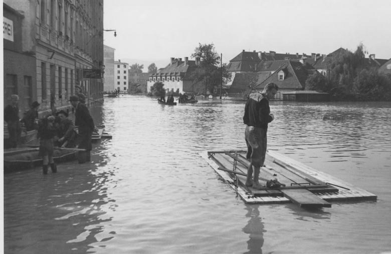 Glück im Unglück: 1954 erwischte es die oberösterreichische Landeshauptstadt nicht ganz so schlimm wie 1501. (@Archiv der Stadt Linz)