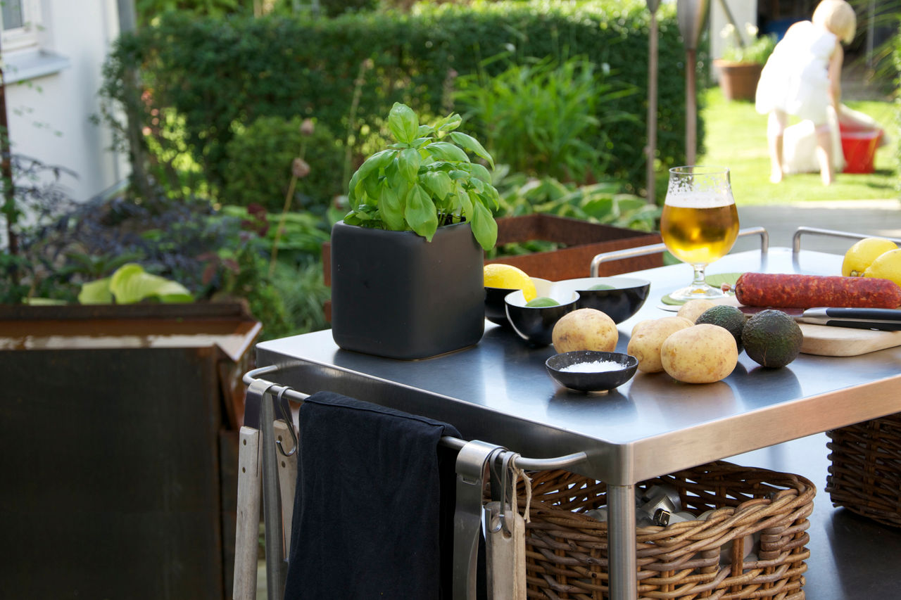 Outdoor cooking in a beautiful garden.Other outdoor Kitchen images