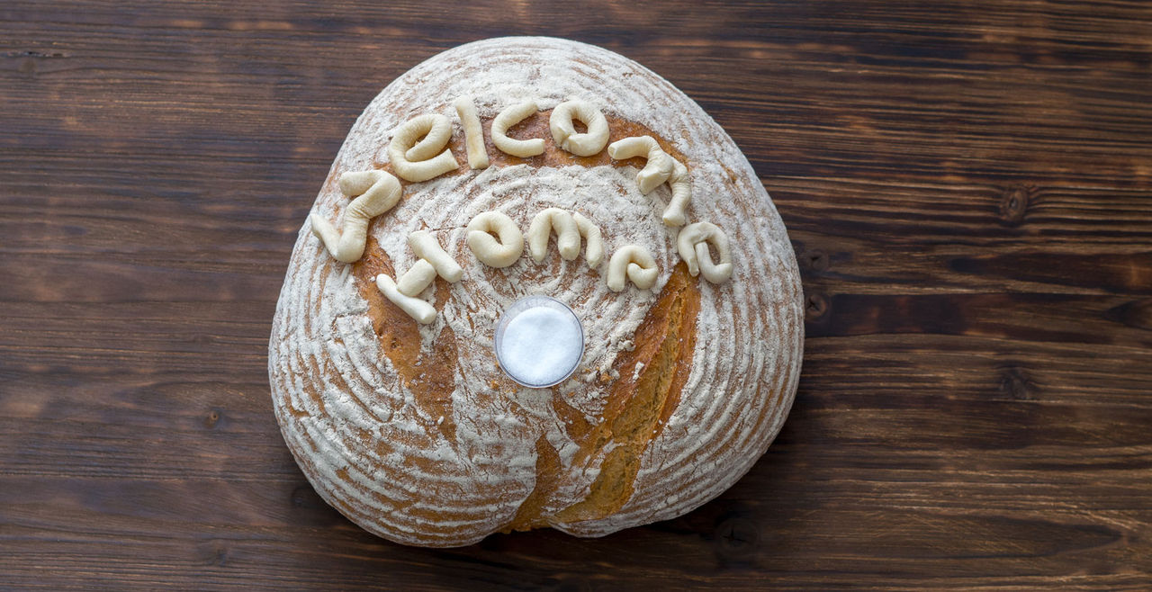 Ein Laib Brot mit der Aufschrift Welcome Home