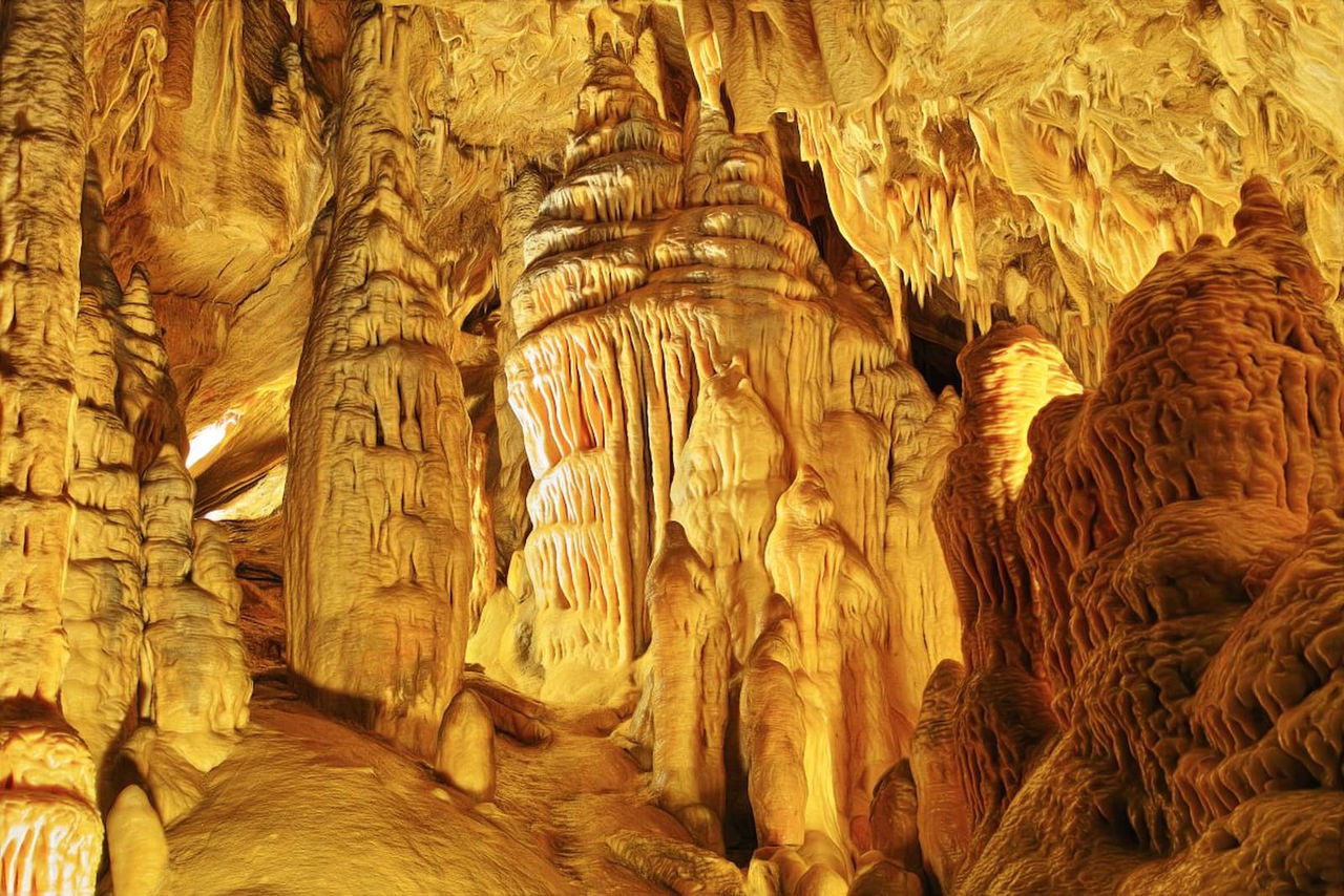 Märchenwelt aus Stein: Obir-Tropfsteinhöhle (© Obir Tropfsteinhöhlen)